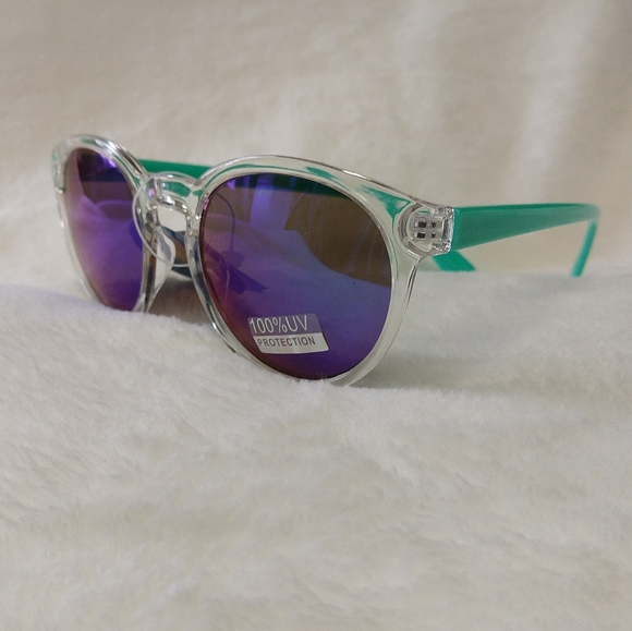Retro 80's UV 400 2 Tone Mirror Sunglasses Teal - Picture 6 of 9
